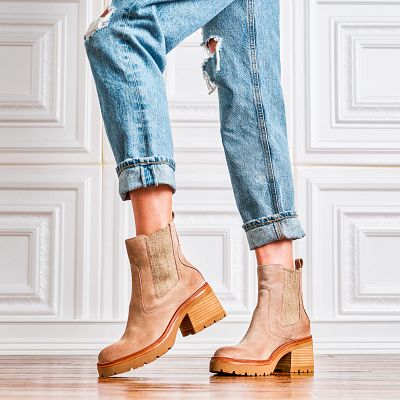 Jordie shown on model 